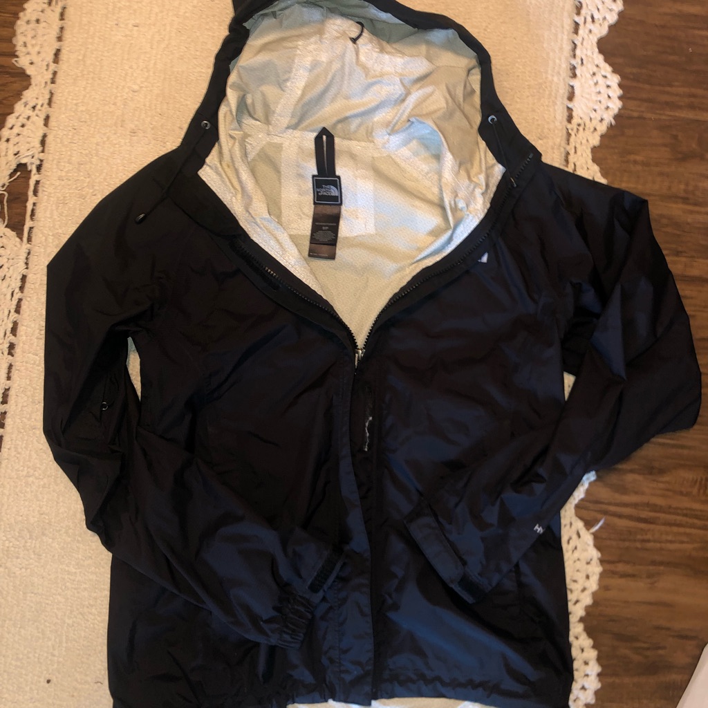 Women’s North Face Hyvent 2.5l Hooded Black Rain Coat